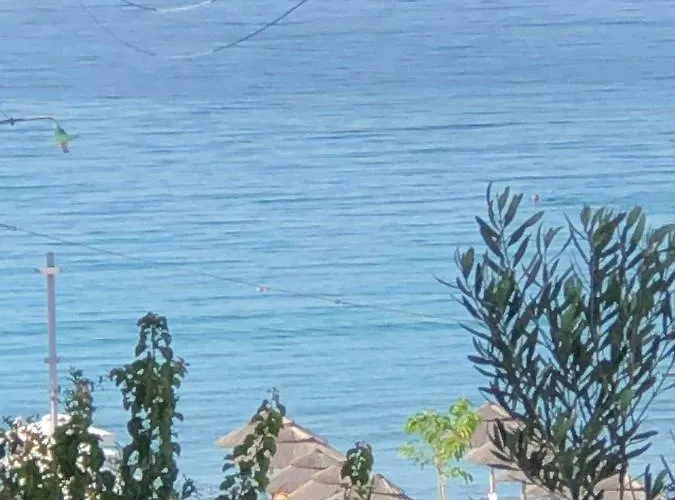 شقة Thomas House Near The