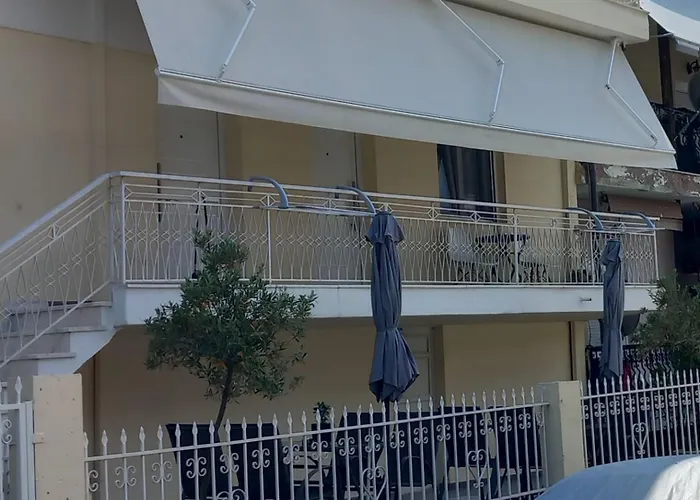 Apartament Thomas House Near The